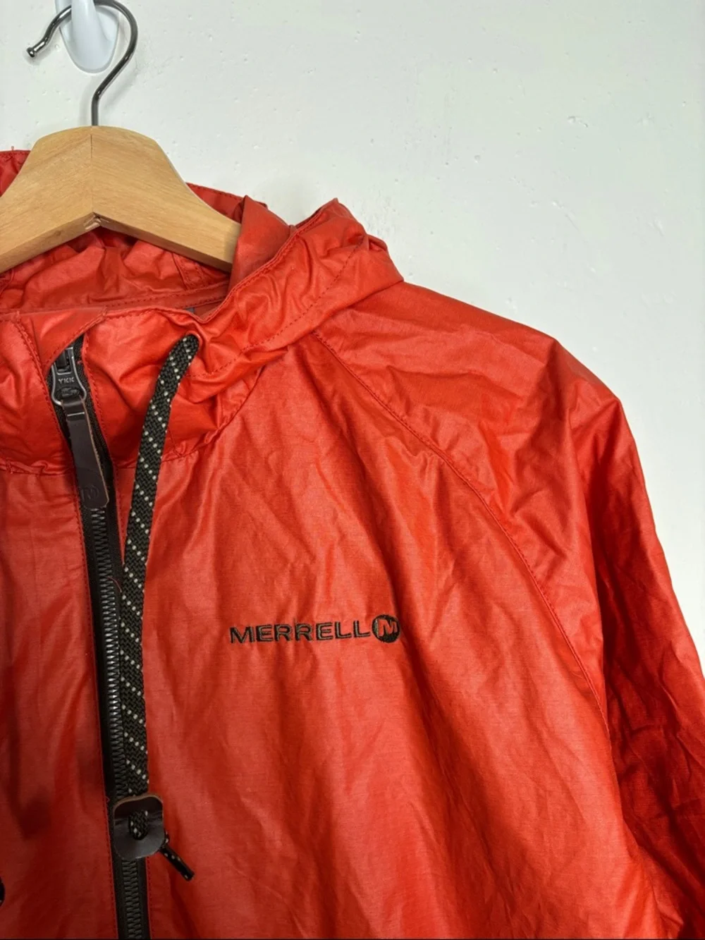 Vintage Merrell Red Anorak Pullover Hooded Windbreaker Half Zip Size M